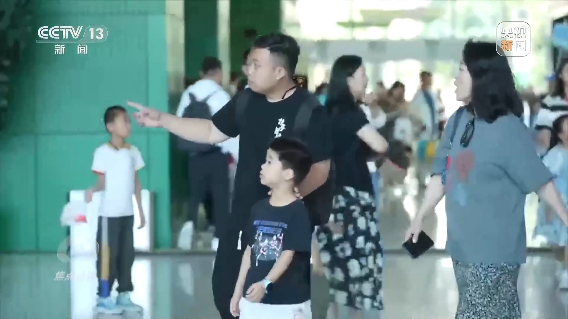 焦点访谈丨用脑波踢足球 VR体验消防救援 科普原来可以如此有